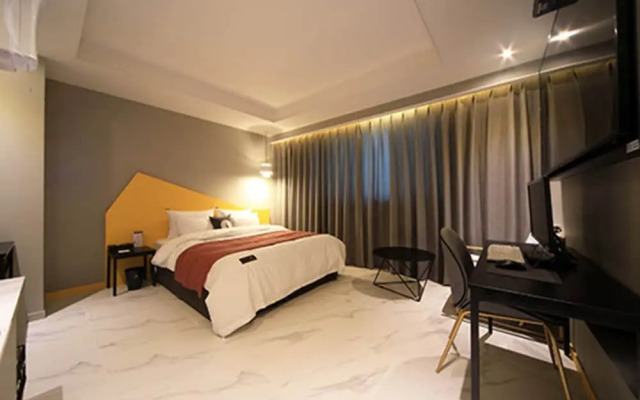 Hotel Frenchcode