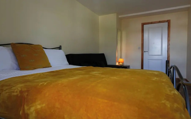 LuxeLiving Apartment