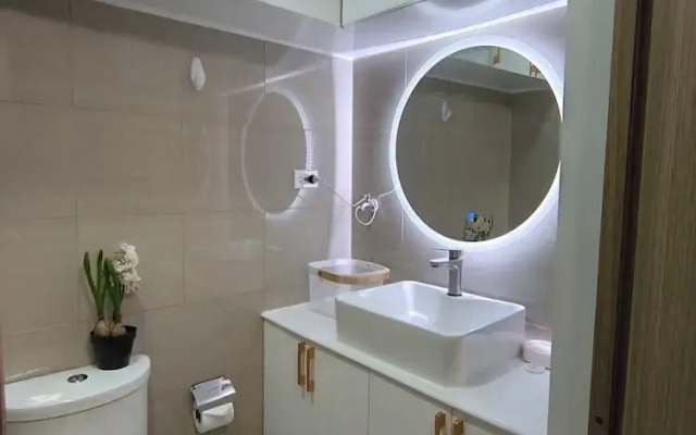 Shore 2 Unit 1956 Tower 1