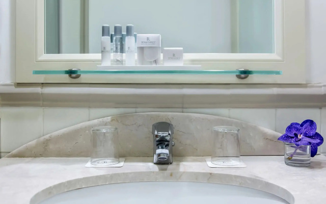 Renaissance Naples Hotel Mediterraneo