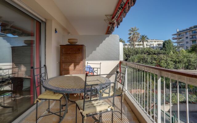 Apartment Basse Californie by Weekome