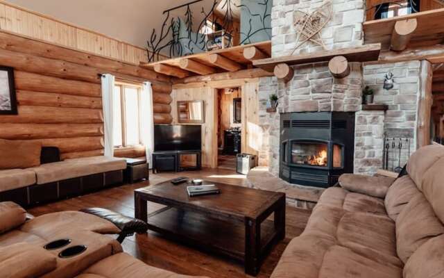 Le St-c me- Spa-piscine- Billard - Ski Val St-c me