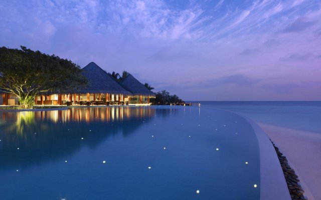 Dusit Thani Maldives