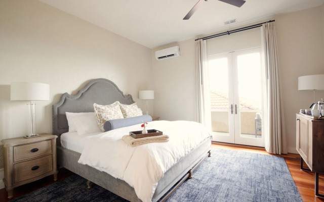 Black Walnut Inn & Vineyard