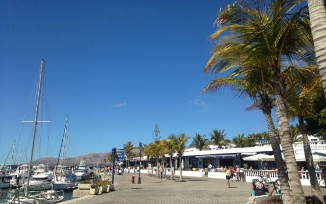 Sama Calero Lvc253701