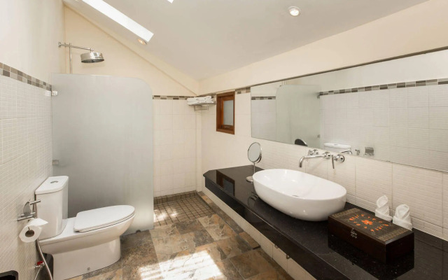Boujis Boutique Resort
