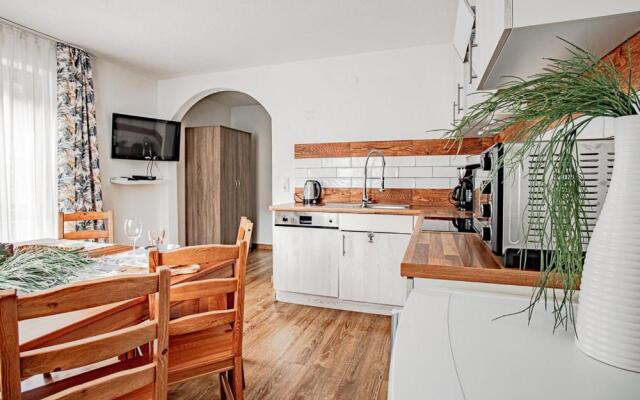 Apartments Leszek Elis 141