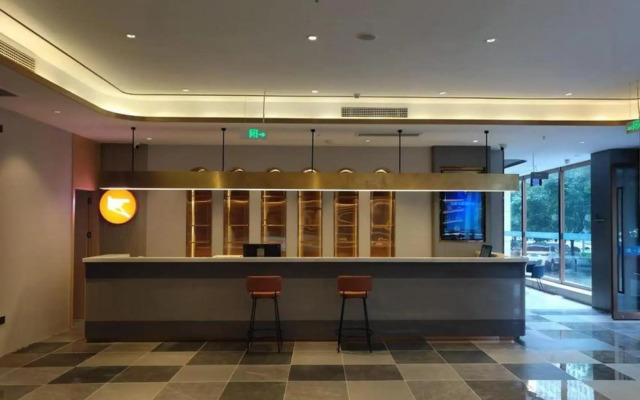 LANOU Hotel Yangquan Stadium