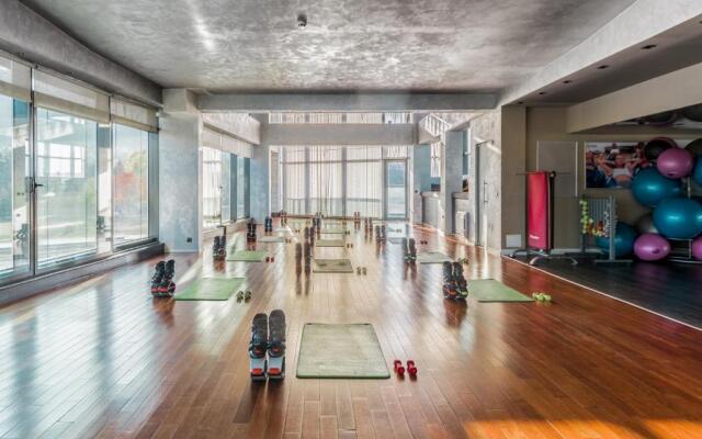 Emirates Apart Residence