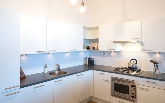 Appealing Apartment in Den Haag With Balcony