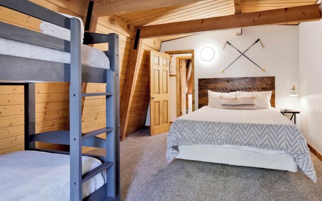 Fox & Bears Retreat#2190