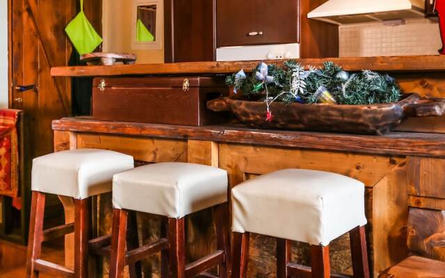 Traditional Holiday Home in Pella With Jacuzzi