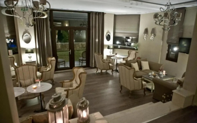 Melies Boutique Hotel