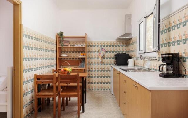 The Island Life Apartments by Konnect, Ipsos Beach