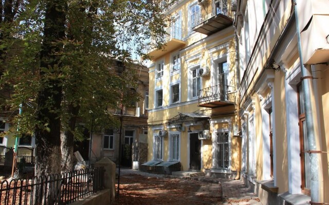 Apartments On Voroncovskiy Lane