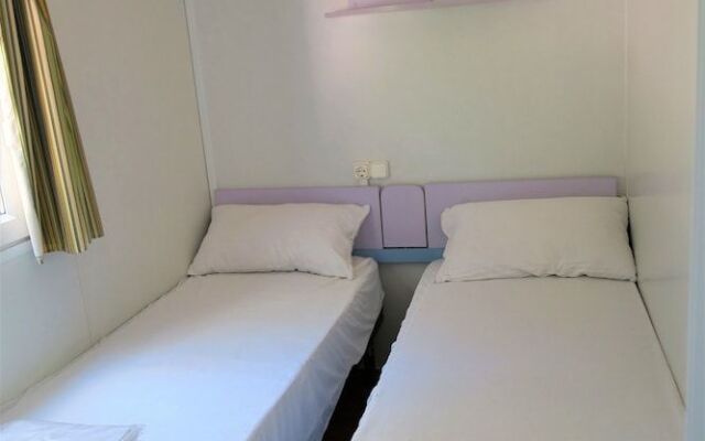 Camping & Bungalow Cueva Negra