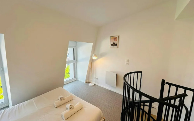 We Live In R - Duplex 501