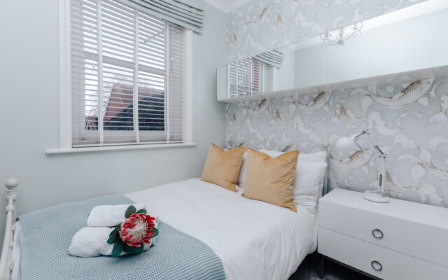 Central Hidden Gem - From 125 Per Night