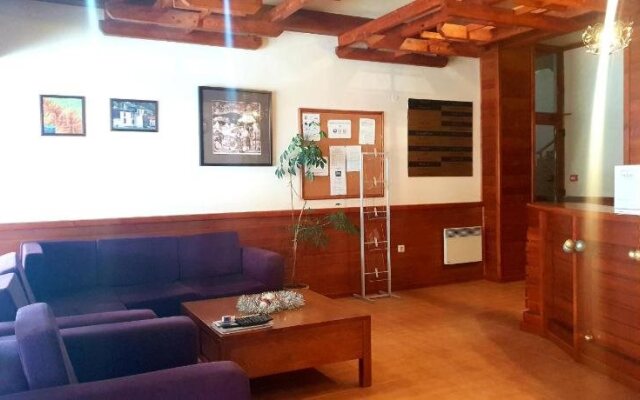 Saint Ivan Ski Apartments