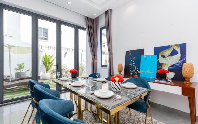 Palm Villa 31 (8 Phòng Ngủ) Khu Nghĩ Dưỡng Cao Cấp