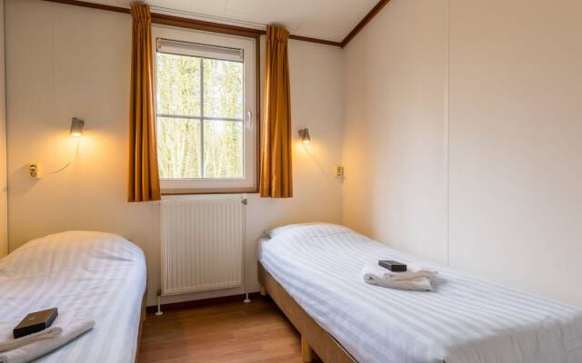 Alluring Chalet With Combi-microwave, Next to a Nature Reserve