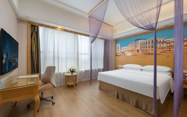 Vienna Hotel Shenzhen Qianhai Branch – Guest Rooms – Shenzhen