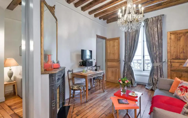 Charming apartment rue de Bretagne (Saintonge)