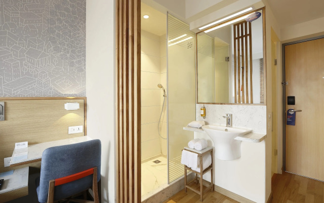 Holiday Inn Express Hyderabad Banjara Hills by IHG