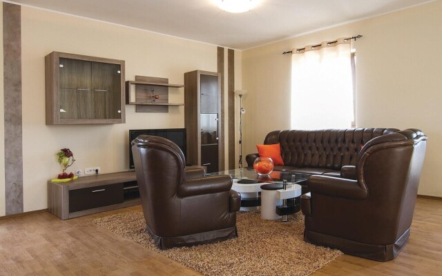 Beautiful Home in Nedescina With Wifi and 7 Bedrooms