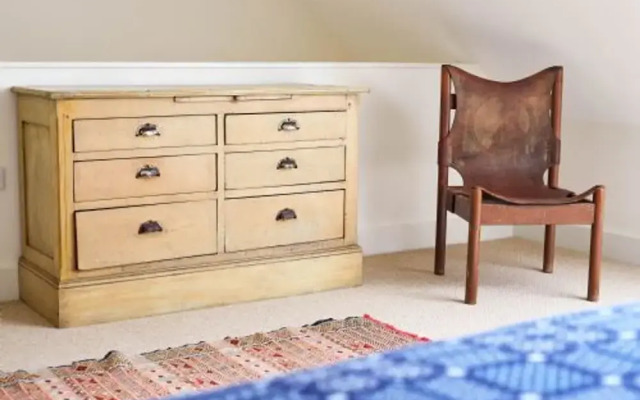 Host Stay Number Two Piglets