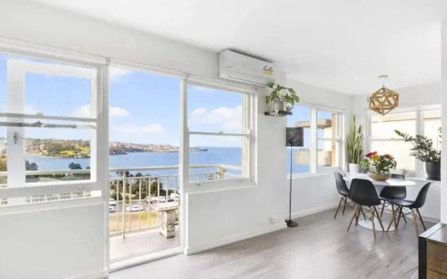 SurfSide Escape in Coogee