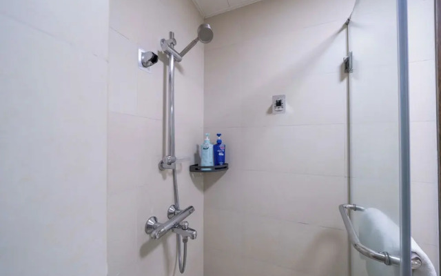 Tyms Premium 3BR 2BA Apt Walk to Metro