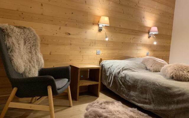 Portes Du Pleney 201