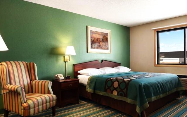 Asteria Inn And Suites