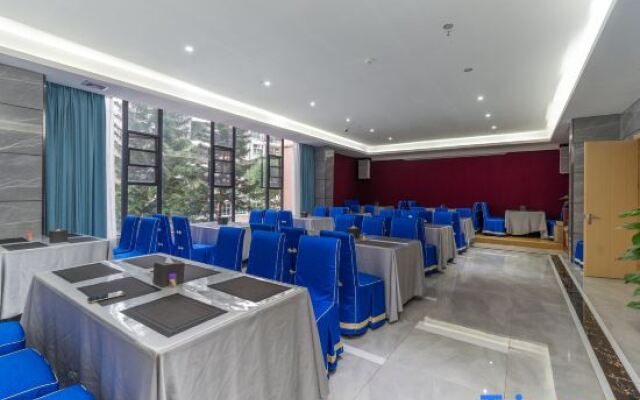 Yifeng Boutique Hotel (Dongguan Guomao)