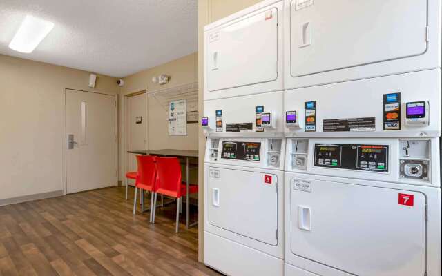 Extended Stay America Suites Tulsa Midtown