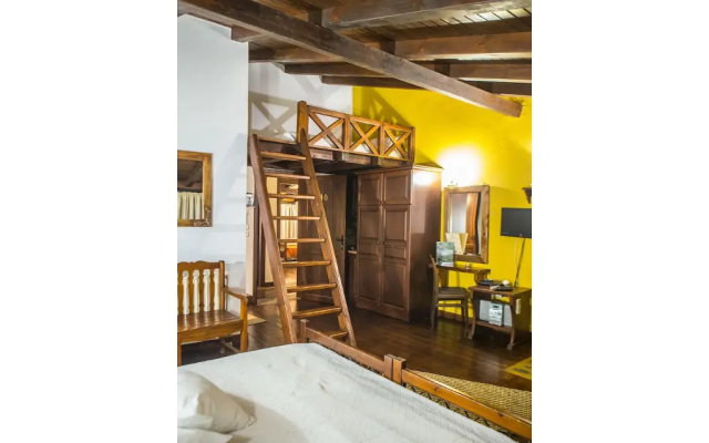 Oikoperiigitis Hotel