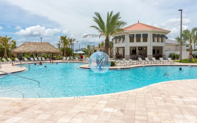 Your 5bdr House w Pool - 4959