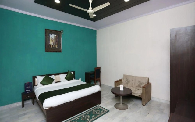 Hotel Maharana Palace