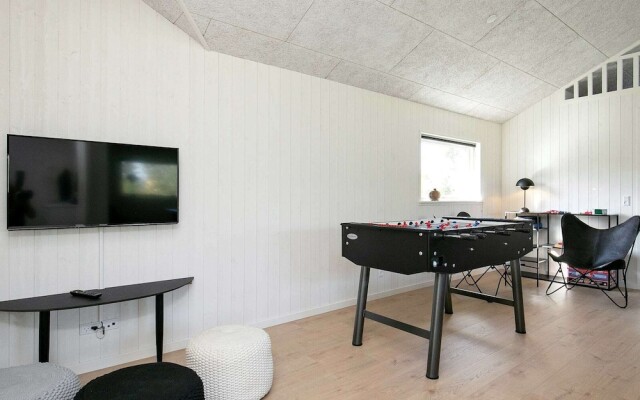 8 Person Holiday Home in Bindslev