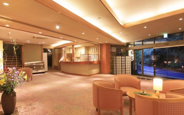 Yugawara Ohnoya Ryokan – Lobby – Atami