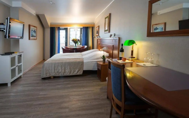 Tino's Hotel