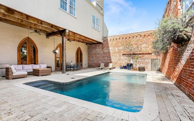 Stunning 5 BR Urban Oasis Downtown NOLA
