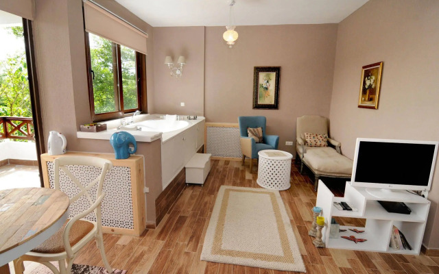 Beyaz Ev Agva - Adults Only