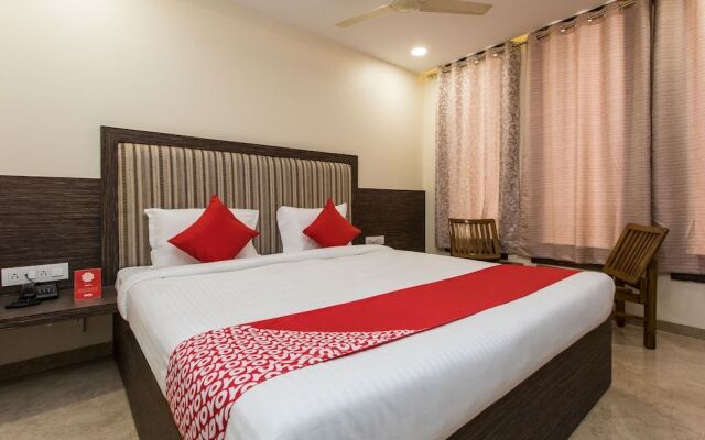 Oyo 15730 Ss Regency Anmex