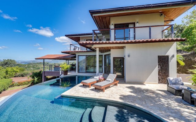 Luxury Home w/ Views & Infinity Pool: Near Beach!