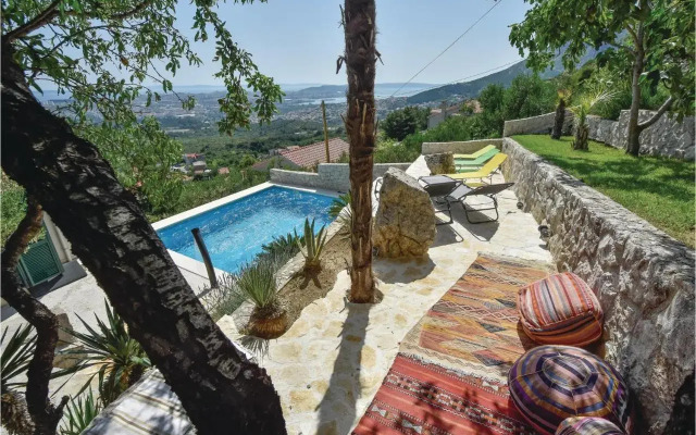 Four-Bedroom Holiday Home in Klis