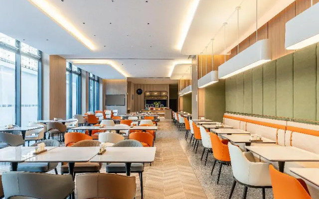 Holiday Inn Express Shanghai Changyang Road by IHG