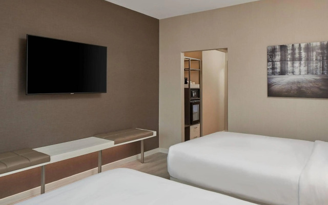 Travelodge by Wyndham Downtown Chicago