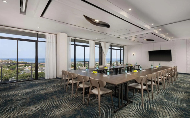 Hotel La Jolla, Curio Collection by Hilton